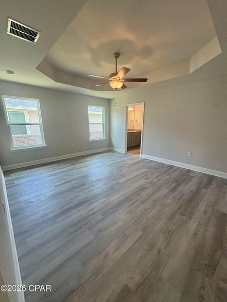 Spacious, unfurnished interior of a new home in East Bay, Panama City (Image 19).