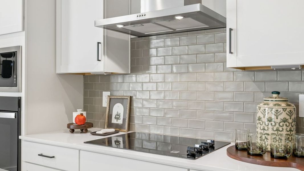 Representative interior finishes for a home built from the Manning by D.R. Horton in Reserve at Hickory Ridge, Columbia (Image 21).