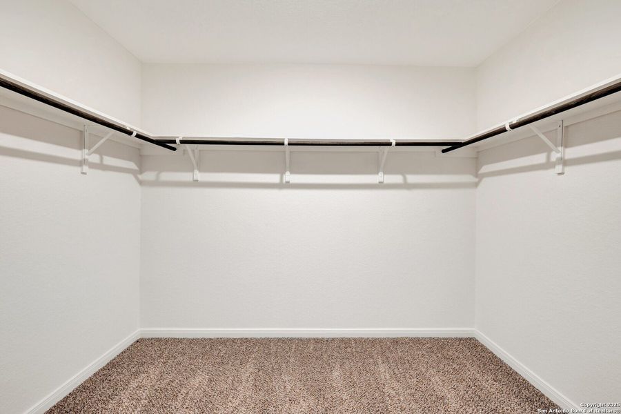 Spacious, unfurnished interior of a new home in Greenspoint Heights, Seguin (Image 43).