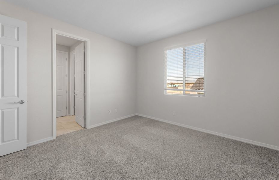 Spacious, unfurnished interior of a new home in Visara, Surprise (Image 23).