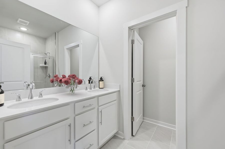 Furnished interior view inside a new home in Rhetts Cove, Johns Island (Image 14).