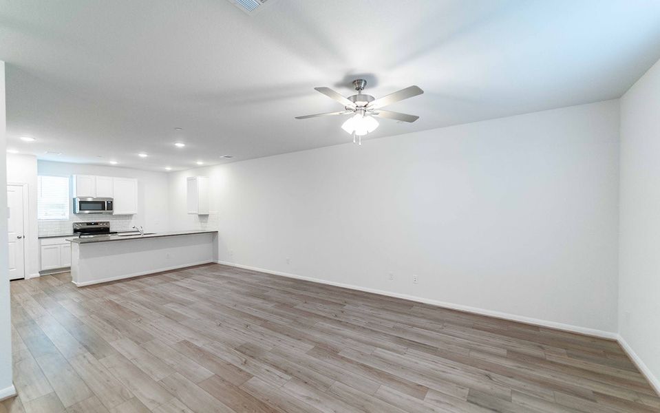 Spacious, unfurnished interior of a new home in Municipal Drive Townhomes, Leander (Image 8). Spacious, unfurnished interior of a new home in Municipal Drive Townhomes, Leander (Image 8).