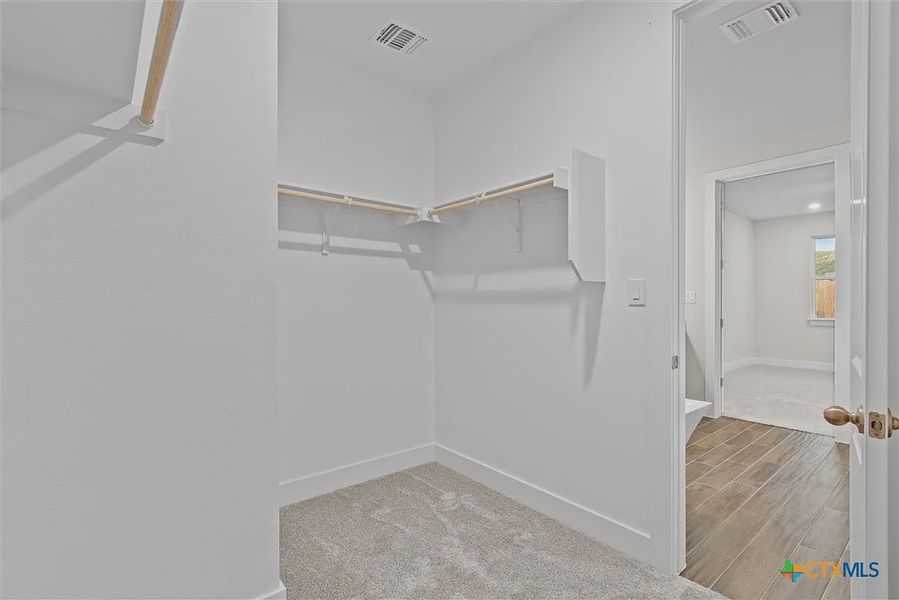 Spacious, unfurnished interior of a new home in Lakeside at Tessera on Lake Travis, Lago Vista (Image 15). Spacious, unfurnished interior of a new home in Lakeside at Tessera on Lake Travis, Lago Vista (Image 15).