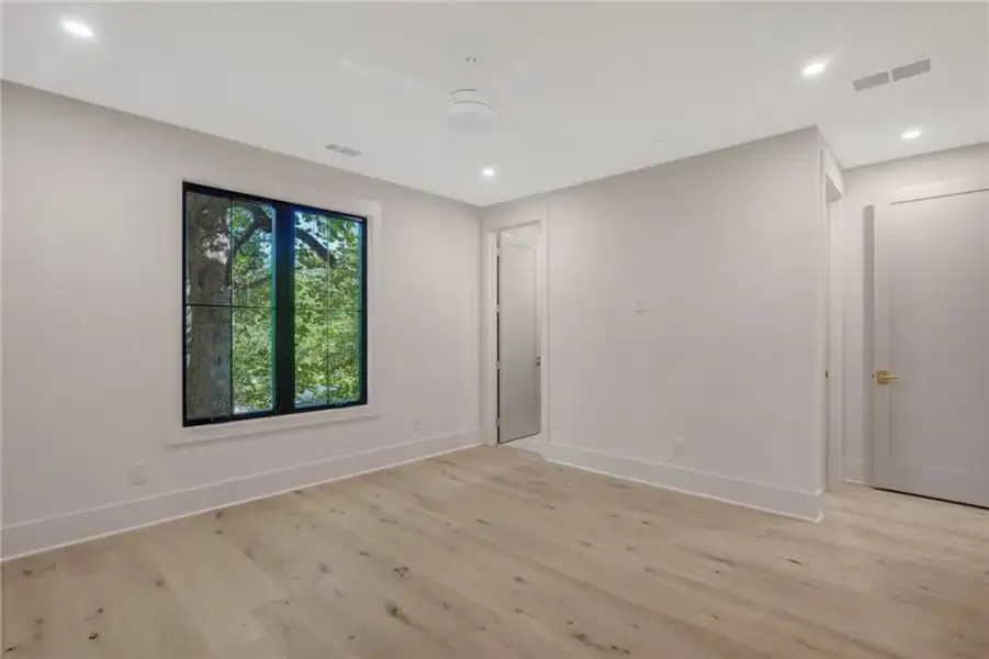 Spacious, unfurnished interior of a new home in , Brookhaven (Image 26). Spacious, unfurnished interior of a new home in , Brookhaven (Image 26).