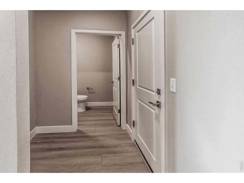 Spacious, unfurnished interior of a new home in , Timnath (Image 28).