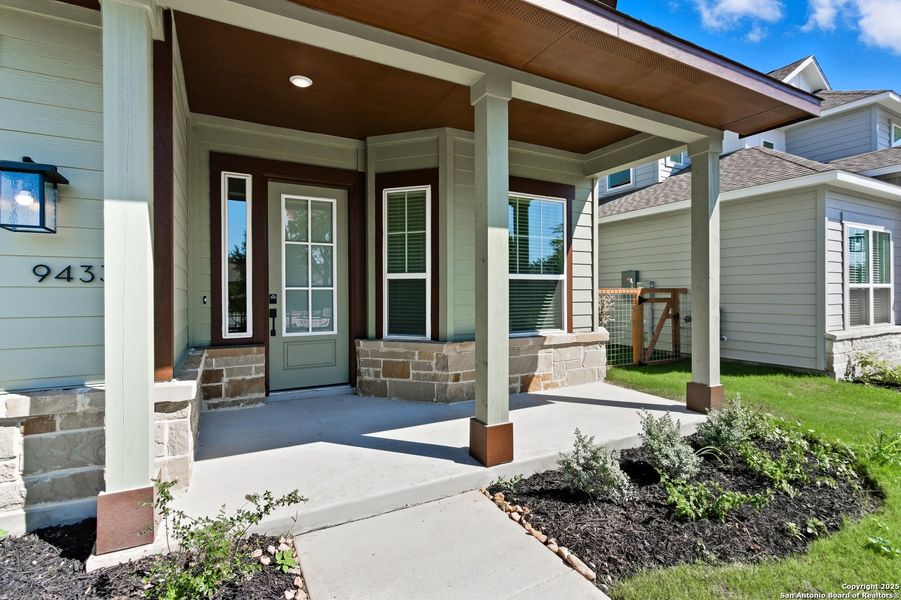Exterior details and patio area of a home in The Crossvine – Garden Homes, Schertz (Image 21). Exterior details and patio area of a home in The Crossvine – Garden Homes, Schertz (Image 21).