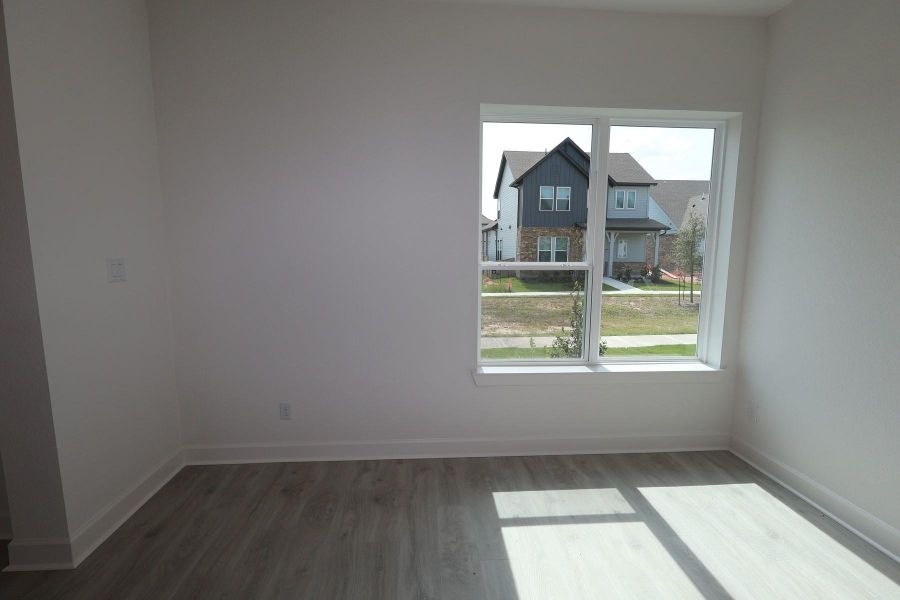 Spacious, unfurnished interior of a new home in Pomona - Grove Row Collection, Manvel (Image 15).