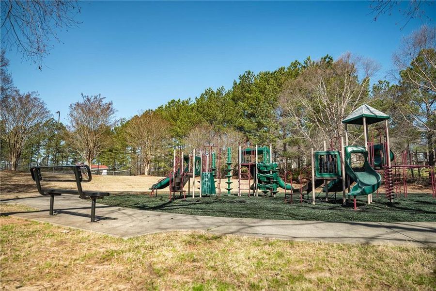 Community amenities in , Covington (Image 8).