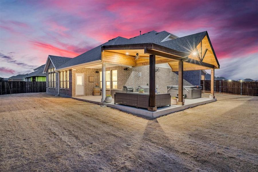 Exterior details and patio area of a home in , Grand Prairie (Image 25).