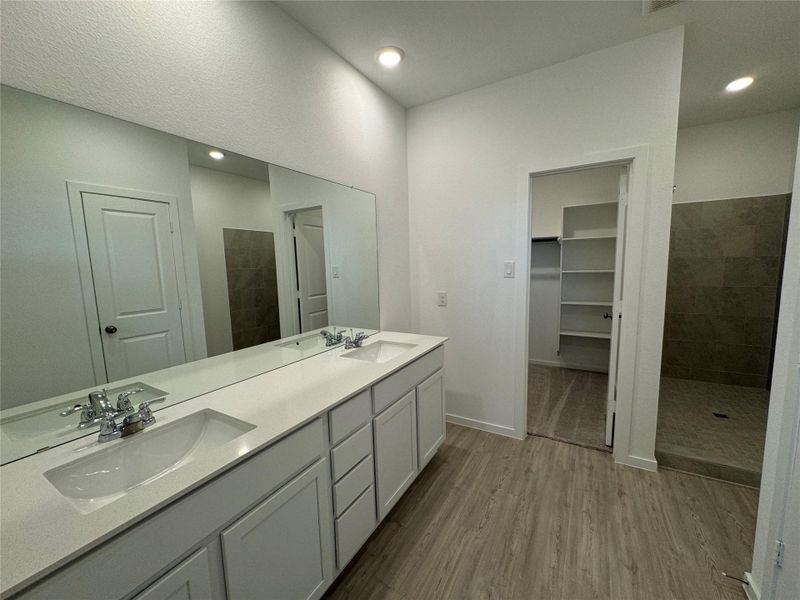 **Photos are representative only. This is not the actual home.** **Photos are representative only. This is not the actual home.**