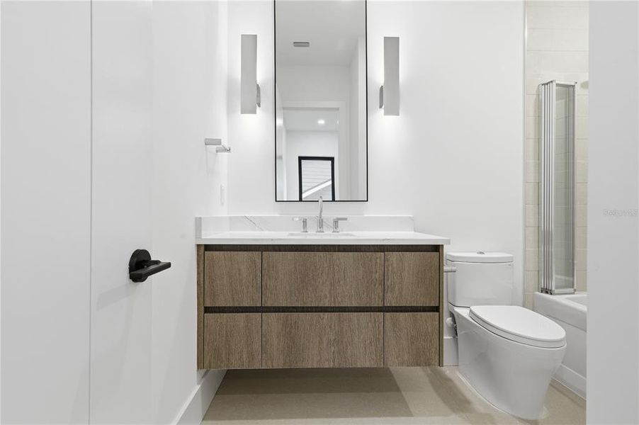 Furnished interior view inside a new home in , Tampa (Image 41).