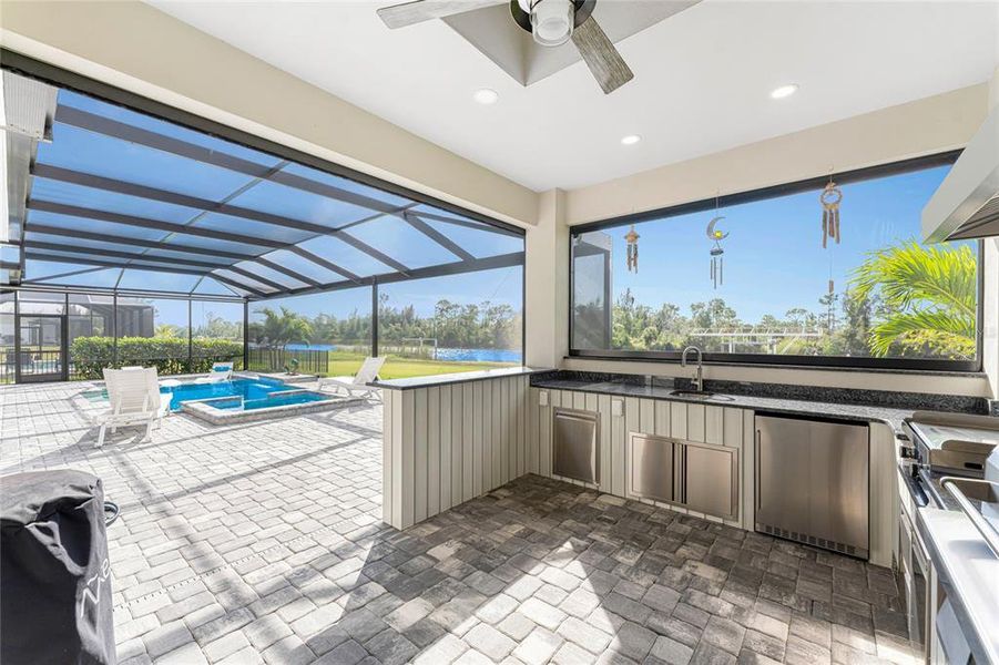 Exterior details and patio area of a home in , Port Charlotte (Image 30).