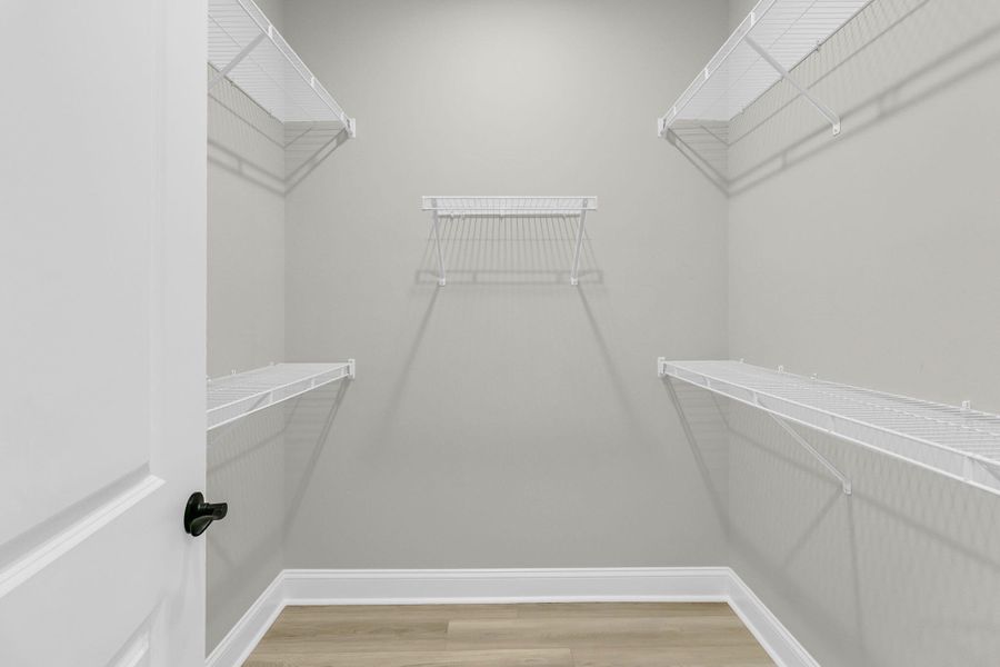 Spacious, unfurnished interior of a new home in , Summerville (Image 20).