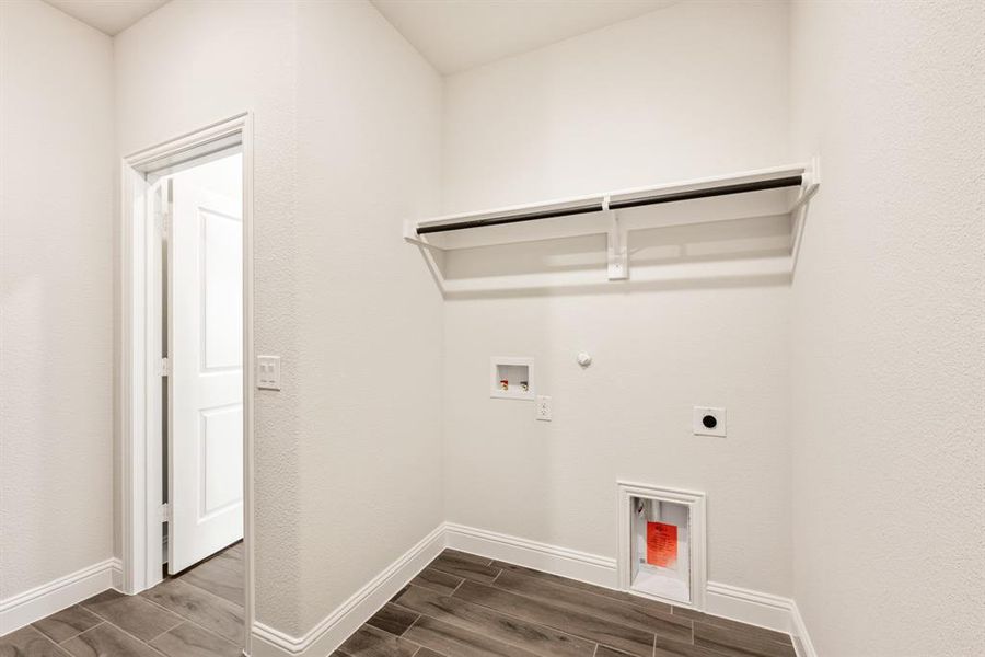 Spacious, unfurnished interior of a new home in The Oaks, Red Oak (Image 37). Spacious, unfurnished interior of a new home in The Oaks, Red Oak (Image 37).