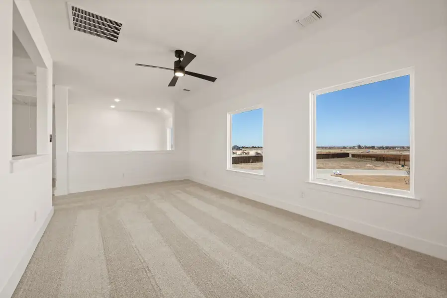 Spacious, unfurnished interior of a new home in Settlers Glen, New Fairview (Image 36).