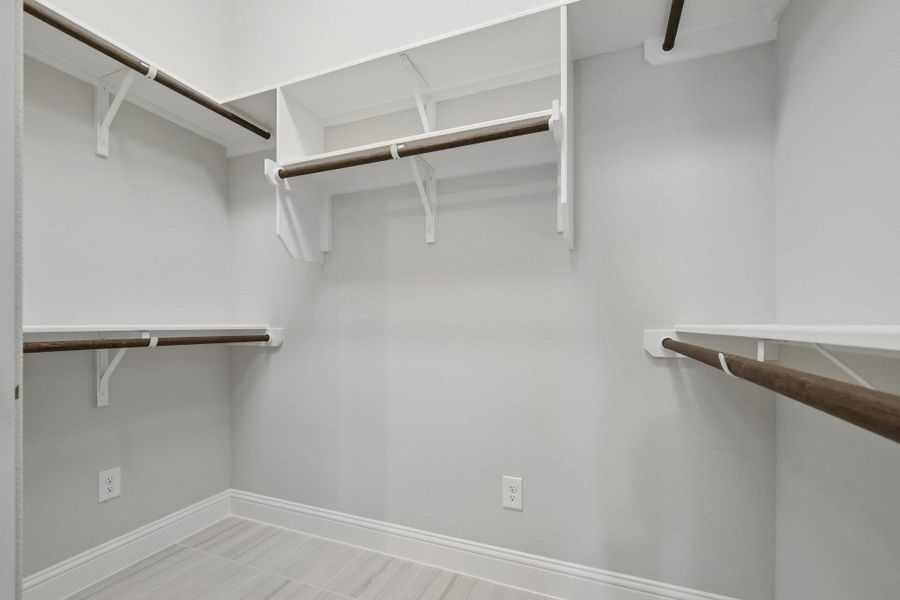 Spacious, unfurnished interior of a new home in Cross Creek, Cedar Park (Image 18).