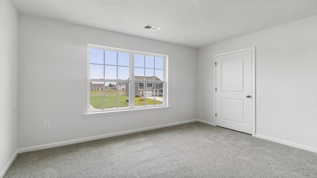 Spacious, unfurnished interior of a new home in Hunter's Branch, Hopkins (Image 34).