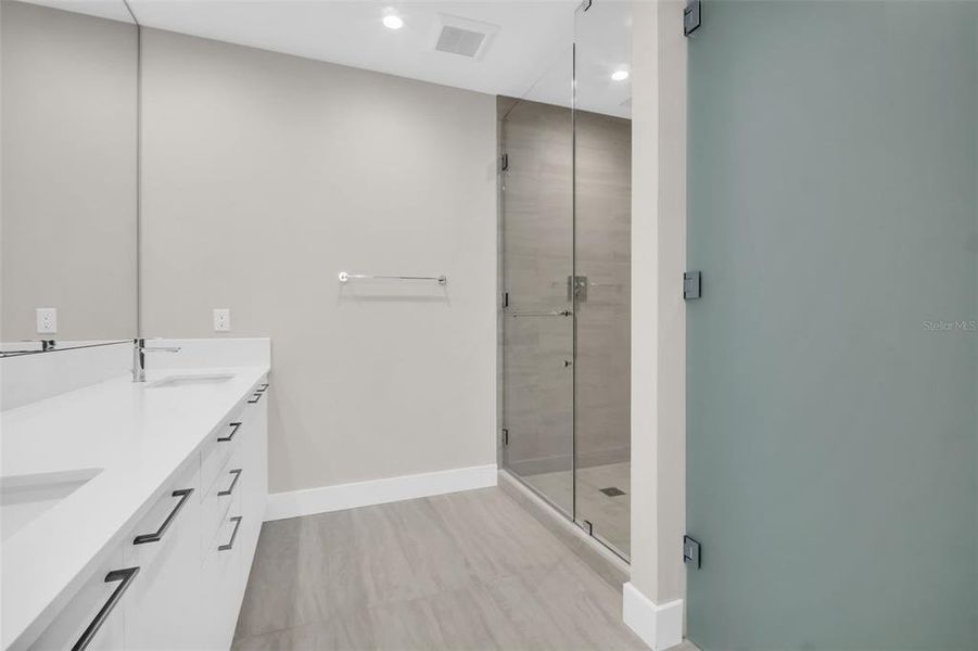 Furnished interior view inside a new home in , St. Petersburg (Image 14).