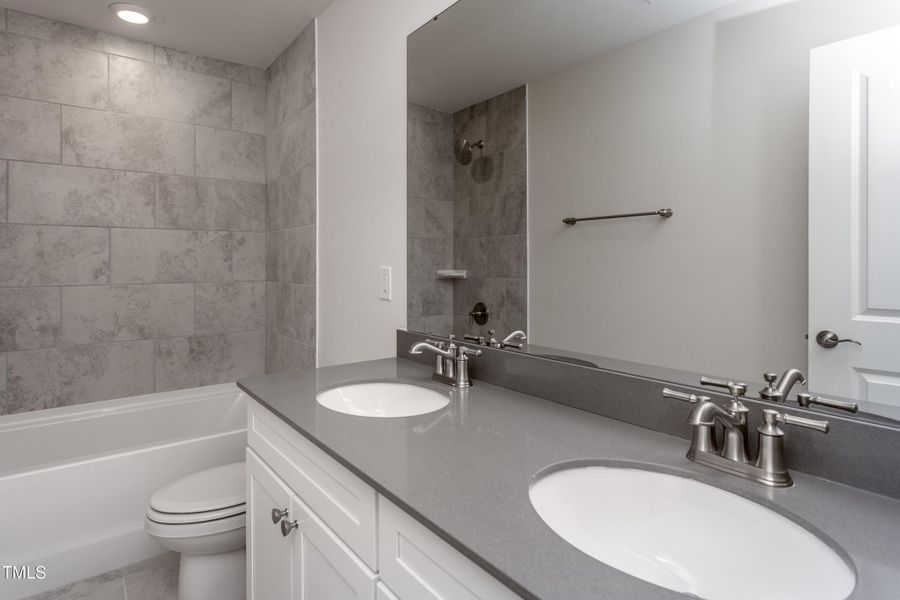 RCRichton019 RCRichton019