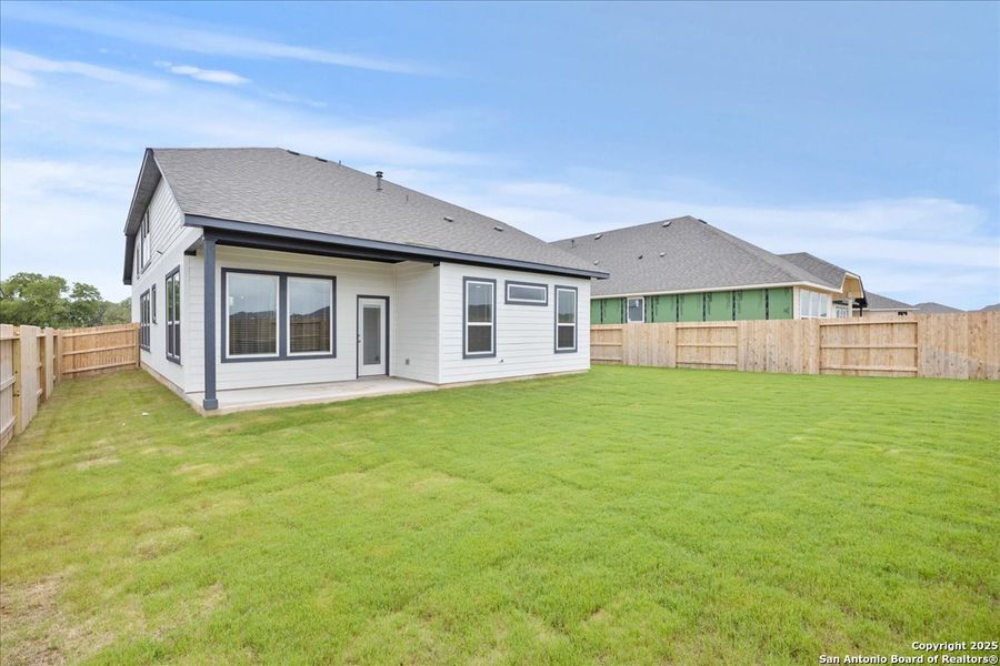 Image 18 of a home in Village at Three Oaks. Image 18 of a home in Village at Three Oaks.