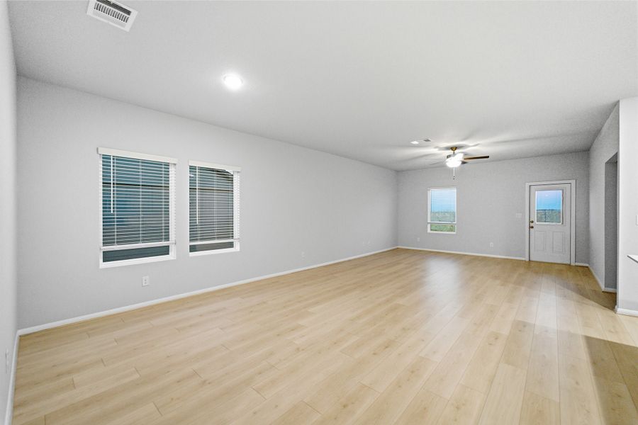 Spacious, unfurnished interior of a new home in Hunters Glen, Jarrell (Image 19). Spacious, unfurnished interior of a new home in Hunters Glen, Jarrell (Image 19).
