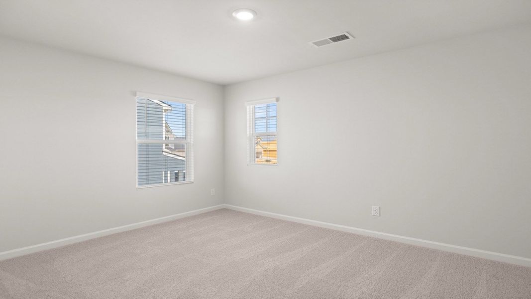 Spacious, unfurnished interior of a new home in Estates at Deer Hollow, Grovetown (Image 47).