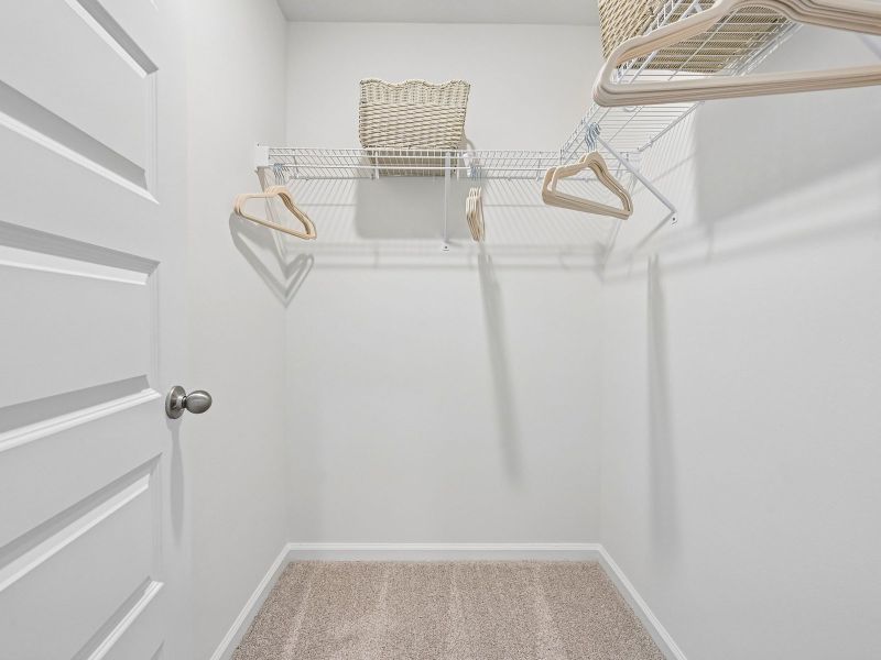 Spacious, unfurnished interior of a new home in Meritage Homes at Central Park, Port St. Lucie (Image 11).