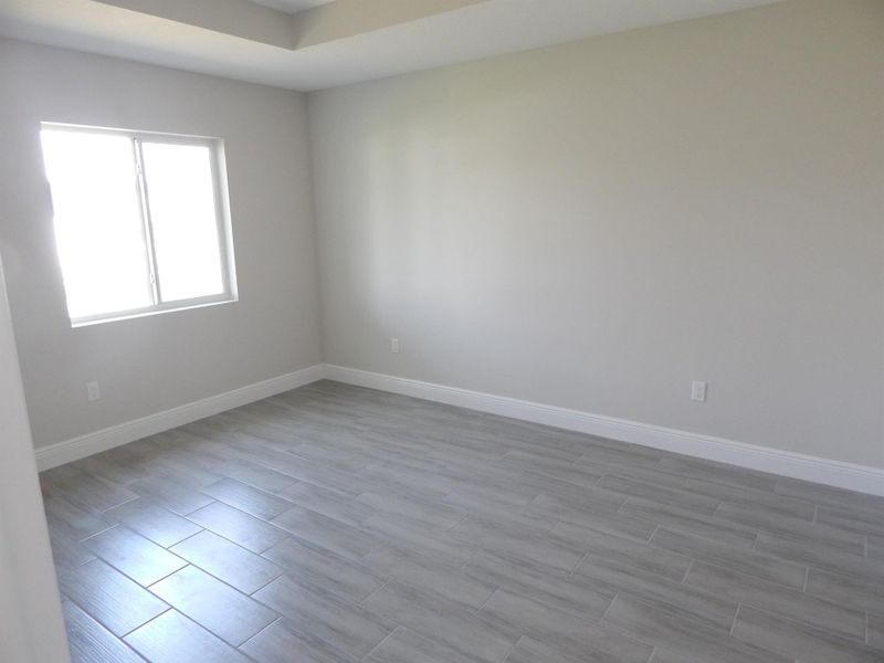Spacious, unfurnished interior of a new home in , Okeechobee (Image 7). Spacious, unfurnished interior of a new home in , Okeechobee (Image 7).