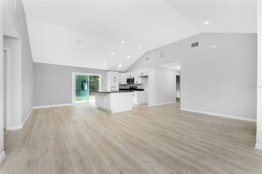 Spacious, unfurnished interior of a new home in , North Port (Image 32).