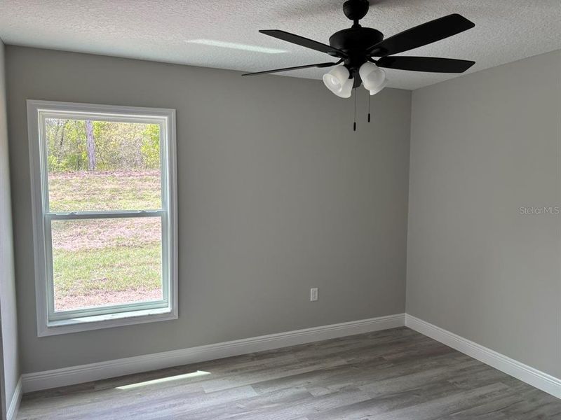 Spacious, unfurnished interior of a new home in , Dunnellon (Image 25).