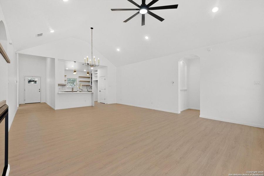 Spacious, unfurnished interior of a new home in , Spring Branch (Image 30).