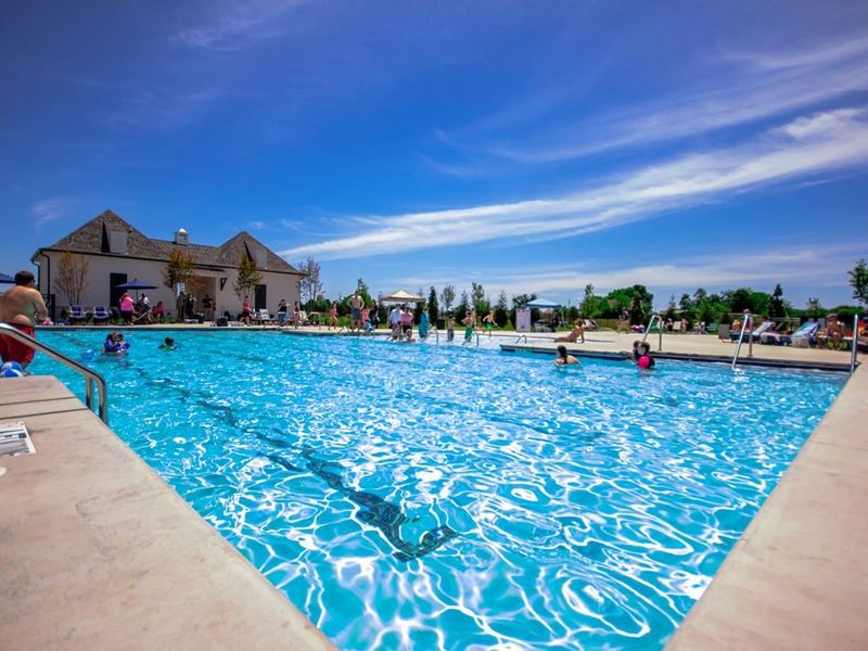 Community amenities in Shelton Square, Murfreesboro (Image 48).