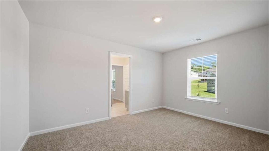Spacious, unfurnished interior of a new home in Water Oak Estates, Lawrenceville (Image 24).