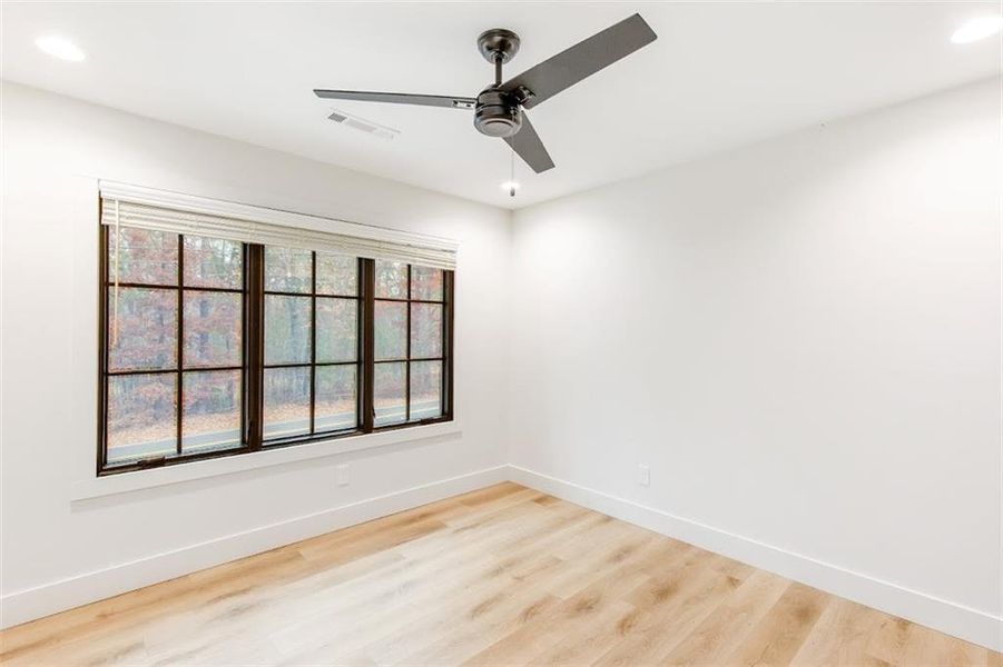 Spacious, unfurnished interior of a new home in , Bremen (Image 36). Spacious, unfurnished interior of a new home in , Bremen (Image 36).