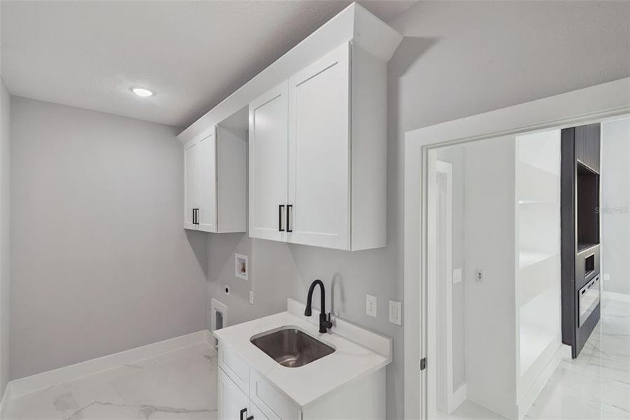 Furnished interior view inside a new home in , Eustis (Image 6).