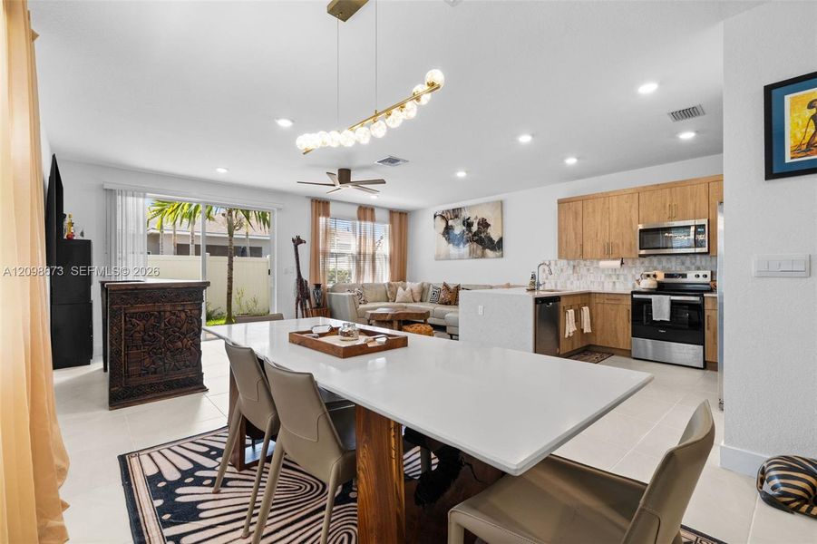 Furnished interior view inside a new home in , Pembroke Pines (Image 27).