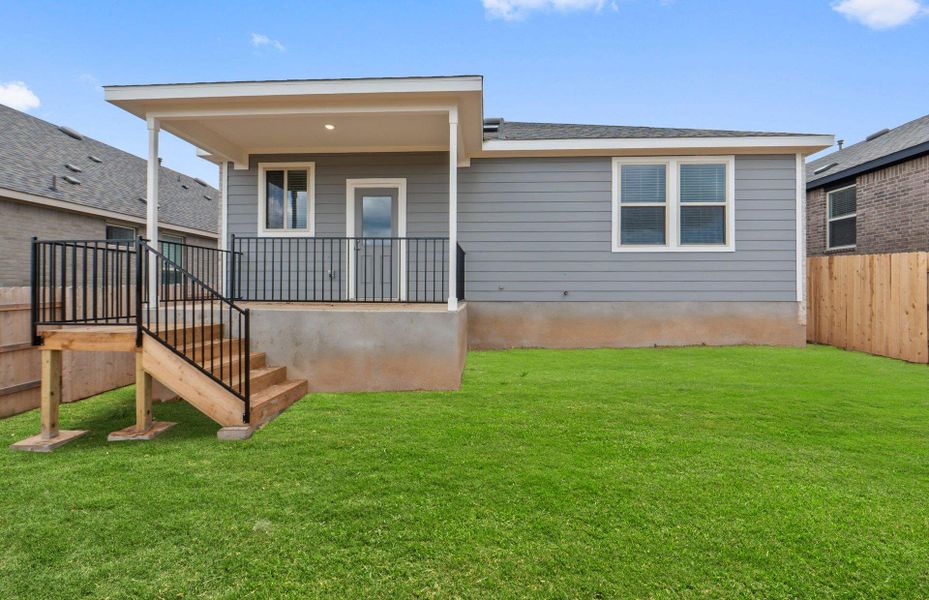Exterior details and patio area of a home in La Cima, San Marcos (Image 17).