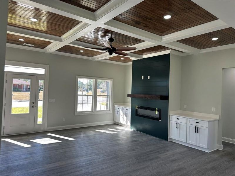 Spacious, unfurnished interior of a new home in , Augusta (Image 17).