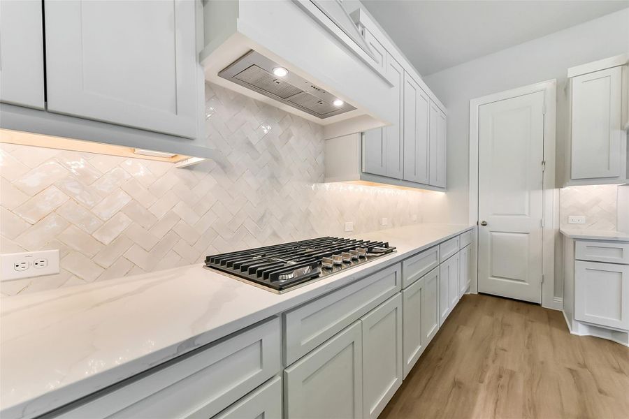 Furnished interior view inside a new home in Evergreen 50', Conroe (Image 14).