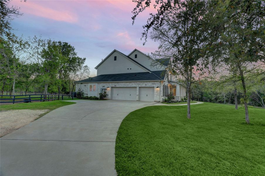 Front exterior of a new home in , Richmond, TX, highlighting curb appeal (Image 21).