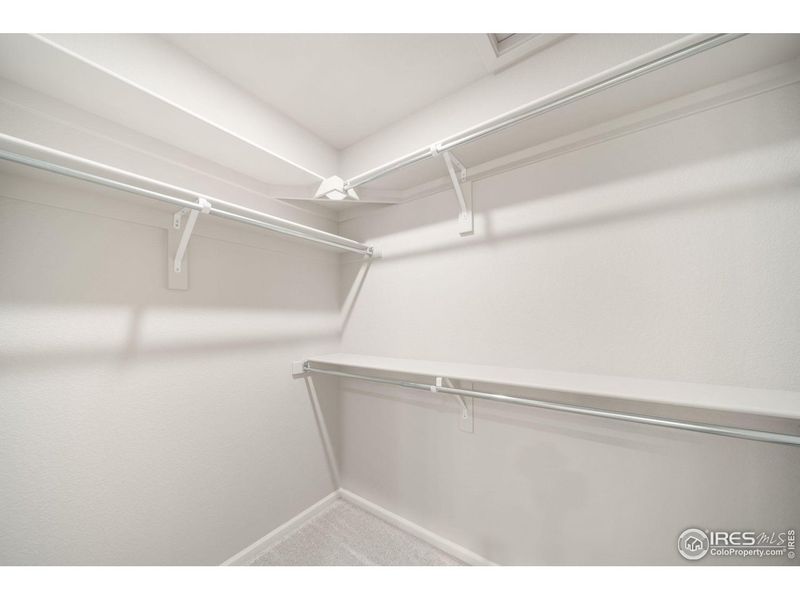 Spacious, unfurnished interior of a new home in , Johnstown (Image 20).