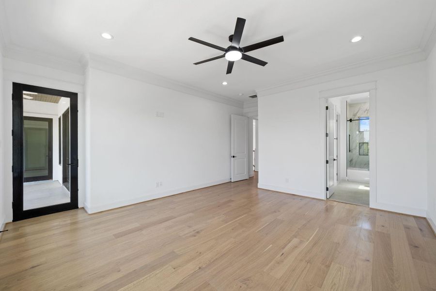 Spacious, unfurnished interior of a new home in , Spring (Image 24).