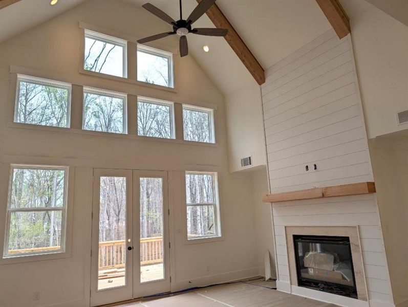 Spacious, unfurnished interior of a new home in Arden on Lanier, Cumming (Image 6).