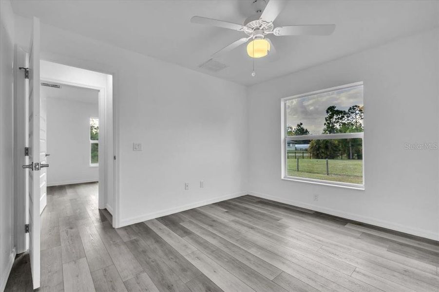 Spacious, unfurnished interior of a new home in , Punta Gorda (Image 31).