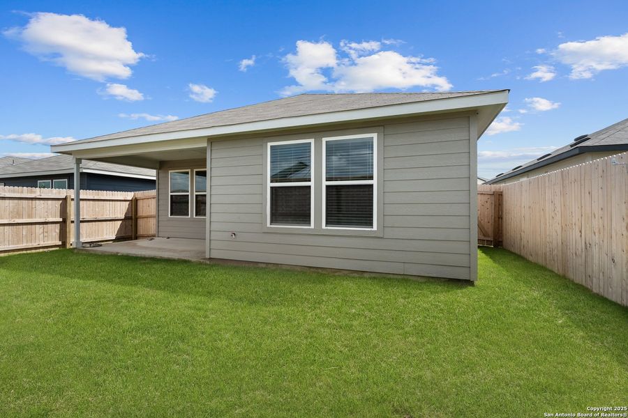 Exterior details and patio area of a home in , Converse (Image 17).