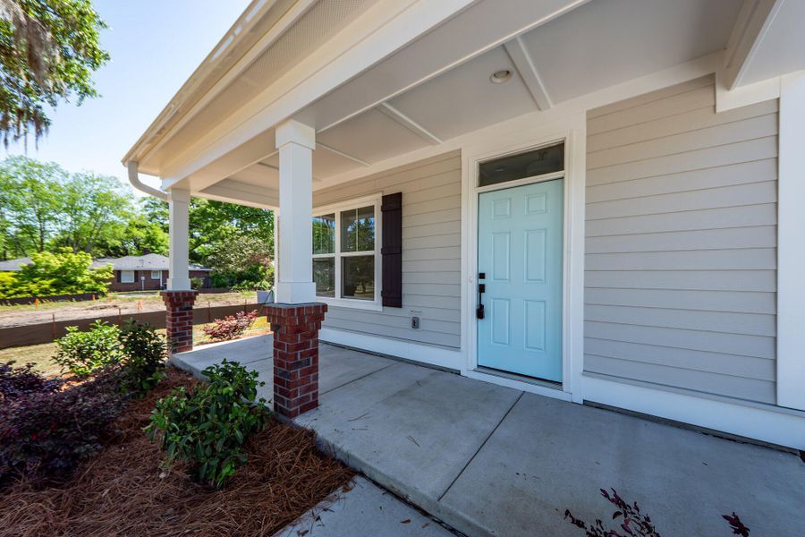 Exterior details and patio area of a home in , North Charleston (Image 3).