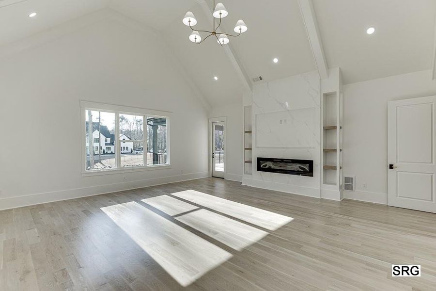 Spacious, unfurnished interior of a new home in , Lawrenceville (Image 48).