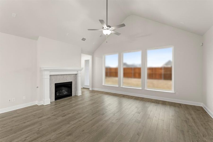 16_17. 812 Stoney Bridge - Family (2) 16_17. 812 Stoney Bridge - Family (2)