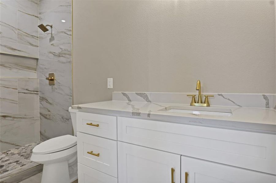 Image 28 of a home in .