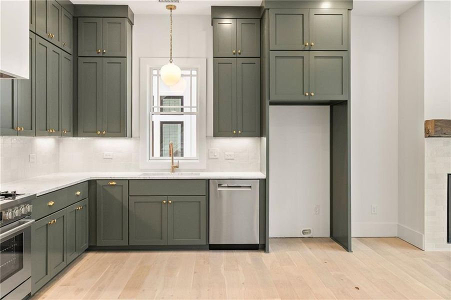 Furnished interior view inside a new home in , Chattahoochee Hills (Image 4).